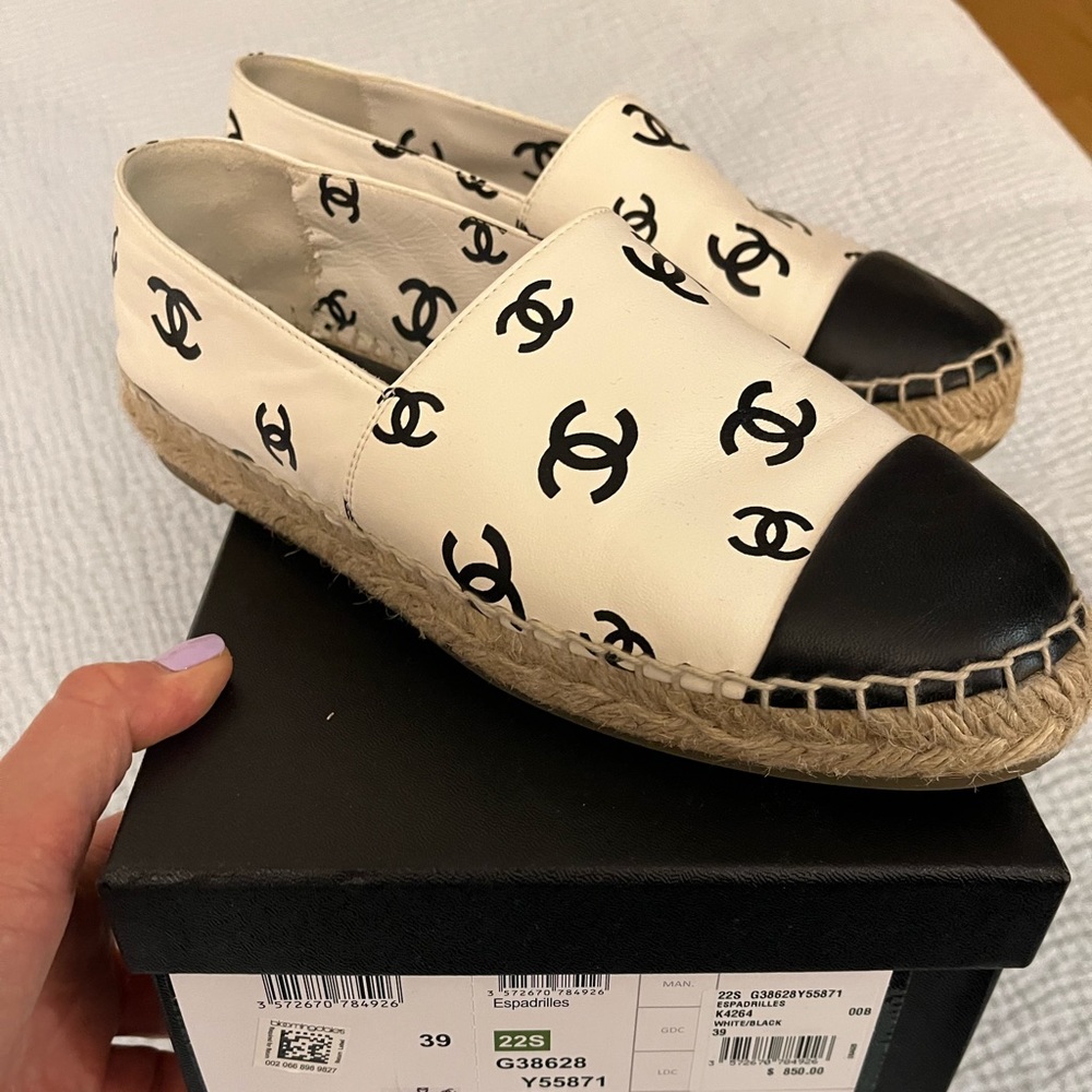 Chanel Espadrilles Black & White Shoes Sz. 39, US Sz. 9